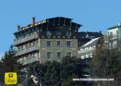 Hôtel des Pyrénées **